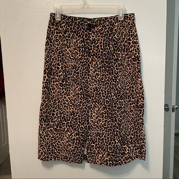 Newport News Easy Style Skirt 10 Animal Print - Picture 2 of 4